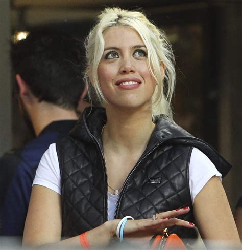 fotos y videos de wanda nara|wanda nara.